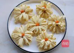 Illustration of how to make cold bean curd version with blooming flowers and wealth 9