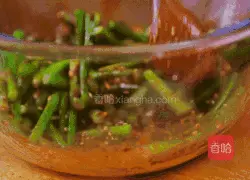 Korean home-cooked food: You can still make garlic moss this way, it's delicious, and it's the best way to go with rice.10 illustrations