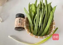 Illustration of making sauce-flavored flat kidney beans 1