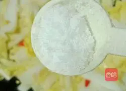 Illustration of how to make spicy and sour baby vegetables 8