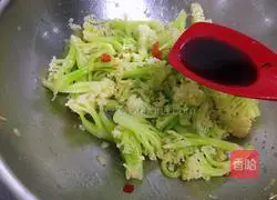 Illustration of how to make spicy cauliflower 8