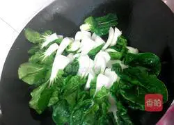 Illustration of how to make stir-fried cabbage 3