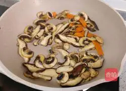 Illustration of how to make stir-fried vegetables with mushrooms 6
