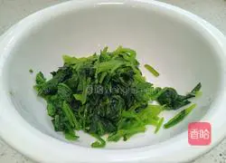 Peanuts Illustration of how to stir spinach 8