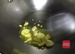 Illustration of how to make stir-fried kale 5