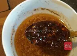 Illustration of how to make cold shredded chicken 10