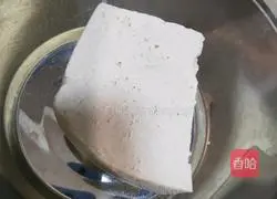 Illustration of how to make vegetarian meatballs 1