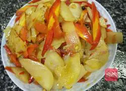 Illustration of how to make stir-fried carrot and potato slices 7