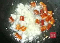 Illustration of how to stir-fry king oyster mushrooms with colored peppers 5