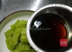 Illustration of how to make garlic melon with sauce 8