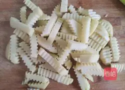 Illustration of how to make spicy cumin potato chips 2