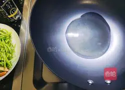 Illustration of Refreshing Stir-fried Dried Artemisia 5