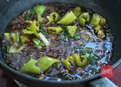 Illustration of how to cook eggplant with potatoes 12