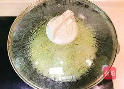 Illustration of how to make broad beans with scallion oil 9