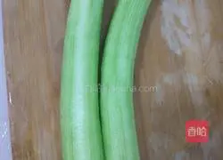 Illustration of how to make luffa and scrambled eggs 1