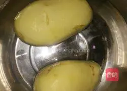 Illustration of how to make spicy and sour potato shreds 1