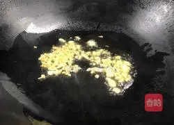 Illustration of how to make stir-fried sardines 8