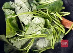 The most down-to-earth anti-cancer celebrity dish #Stir-fried sweet potato leaves with minced garlic, illustration 5