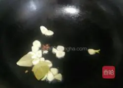 Illustration of how to stew the four treasures (mushrooms, fungus, yellow flowers and yuba) 4