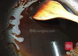 Illustration of how to make spicy and sour cucumber 5