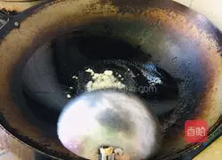 Illustration of how to make pickled stir-fried cabbage 4