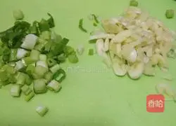 Illustration of how to make zucchini and fried bean shreds 3