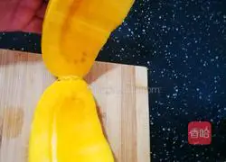 Illustration of how to make mango, cucumber and lily 2