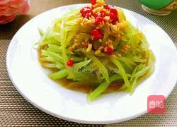 Illustration of how to make cold shredded lettuce 8