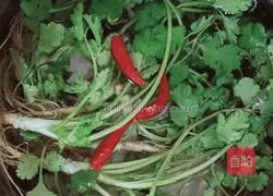 Illustration of how to make cold kelp shreds 3