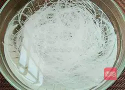 Illustration of how to make garlic vermicelli and steamed baby cabbage 1