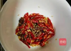 Illustration of how to make double pepper garlic moss 4