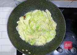 Illustration of how to make frozen tofu stewed with cabbage 8
