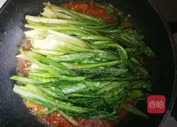 Illustration of how to make braised lettuce 8