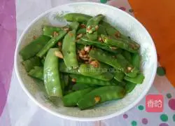 Illustration of how to make garlic snow peas 6