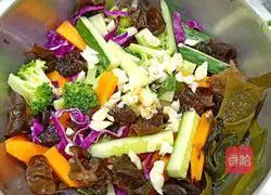  Illustration of how to make steamed cold vegetables 6