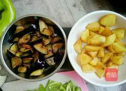 Illustration of how to make three fresh vegetables 9