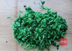 Five-spice dry-fried malan Illustration of how to make the head 5