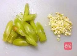 Illustration of how to make garlic and fragrant wheat vegetables 2
