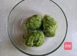 Illustration of how to make fried green radish balls 5