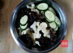 Illustration of how to make cold fungus and cauliflower 6