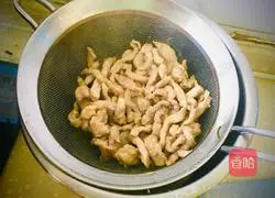 Bitter Melon Stir-fried Pork Recipe Illustration 3