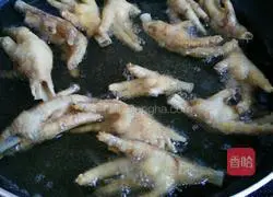 Illustration of how to make spicy braised chicken feet 9
