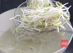 Illustration of how to make Yinya fried vermicelli 9