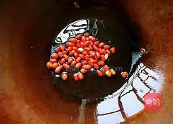 Illustration of how to make cold water spinach 8