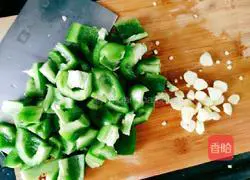 Illustration of how to make oil-consuming seafood mushrooms 4 