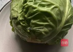 Illustration of how to make stir-fried beef cabbage 2