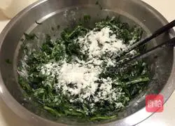 Steamed vegetables: illustration of how to make shepherd's purse dumplings 3