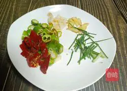 Illustration of how to make potatoes stewed with cabbage 3