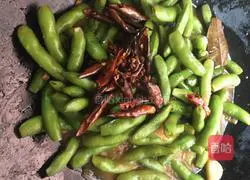 Spicy Illustration of how to make edamame 7