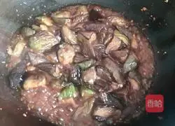 Illustration of home-style braised eggplant 4